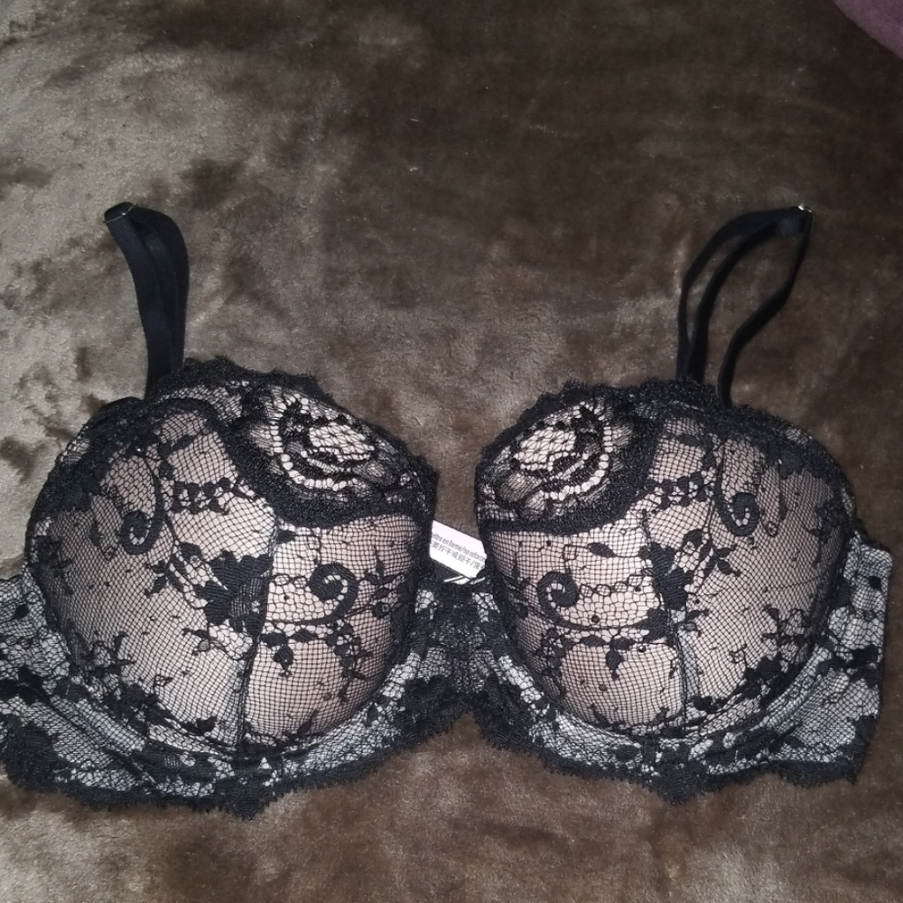 Victoria's Secret Lined Demi Dream Angels Bra 32D